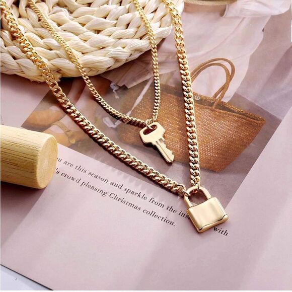 Gold 14k Gold Plated 2pc Lock & Key Chain Necklace Set - Picture 1 of 2